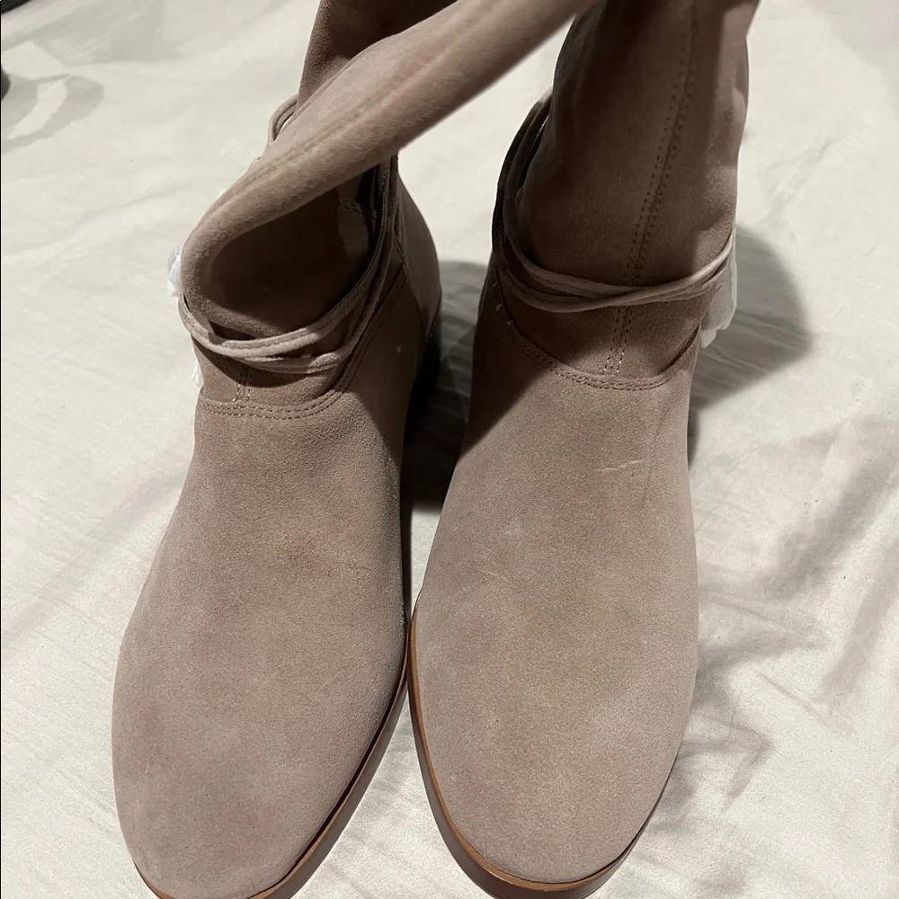 Land’s End tan suede boots size 10B - Picture 6 of 10